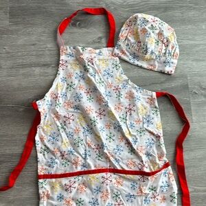 Child size apron with matching hat